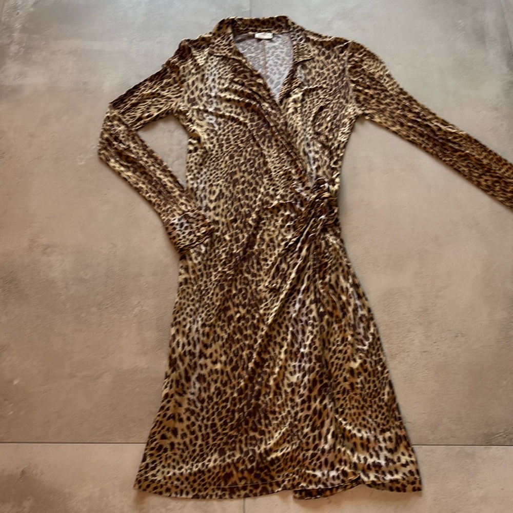 Vintage Valentino leopard printed wrap dress size 6 made in Italy like new